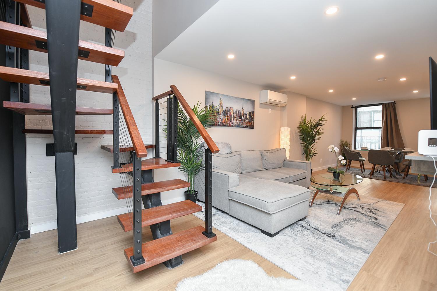 Luxury Five Br Chic Duplex In The Heart Of Soho Apartment *
